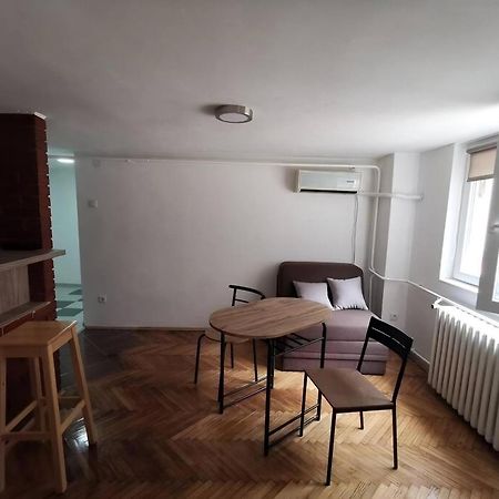 Nov Apartman U Mirnoj Ulici U Centru Beograda Εξωτερικό φωτογραφία