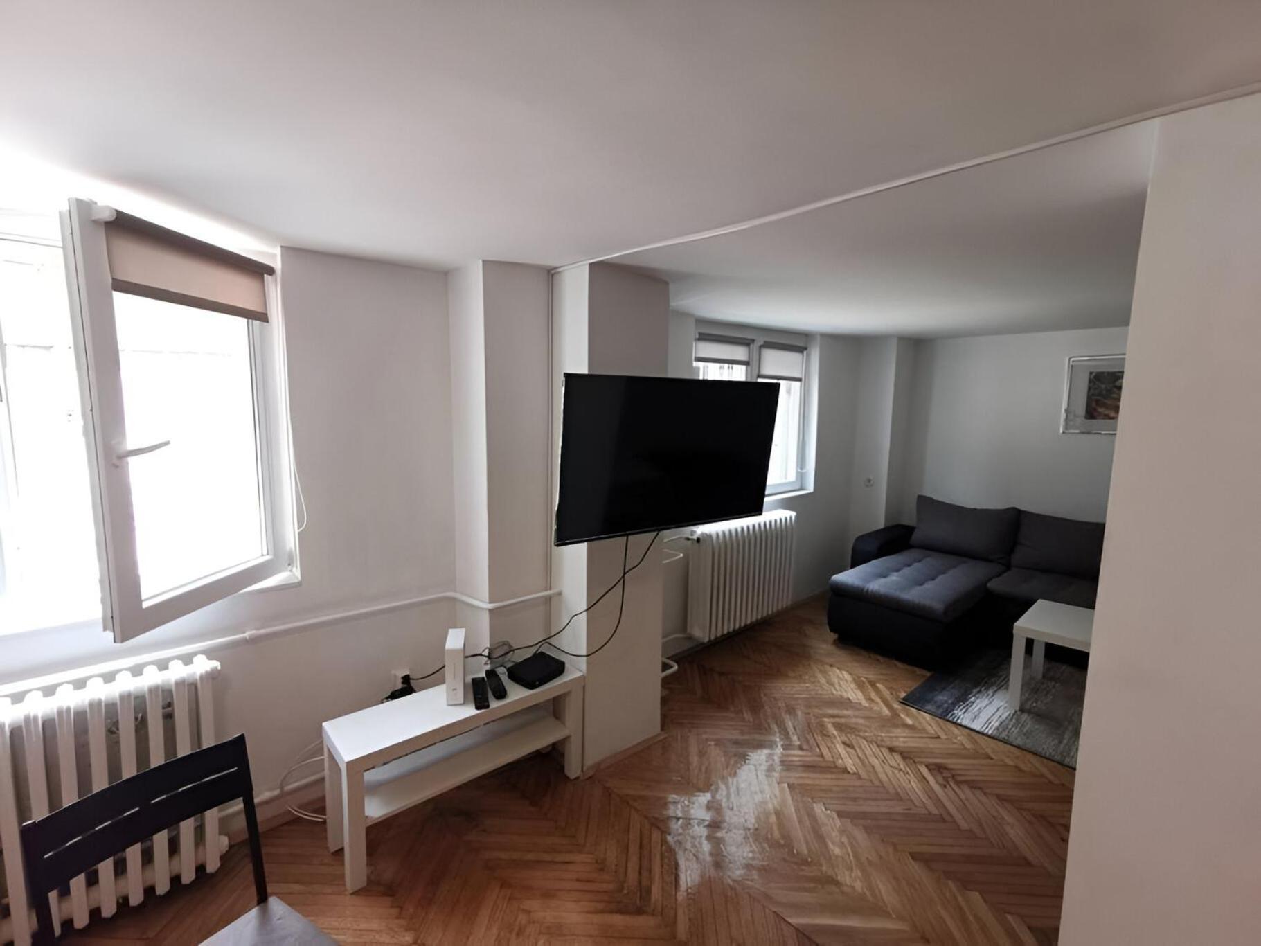 Nov Apartman U Mirnoj Ulici U Centru Beograda Εξωτερικό φωτογραφία